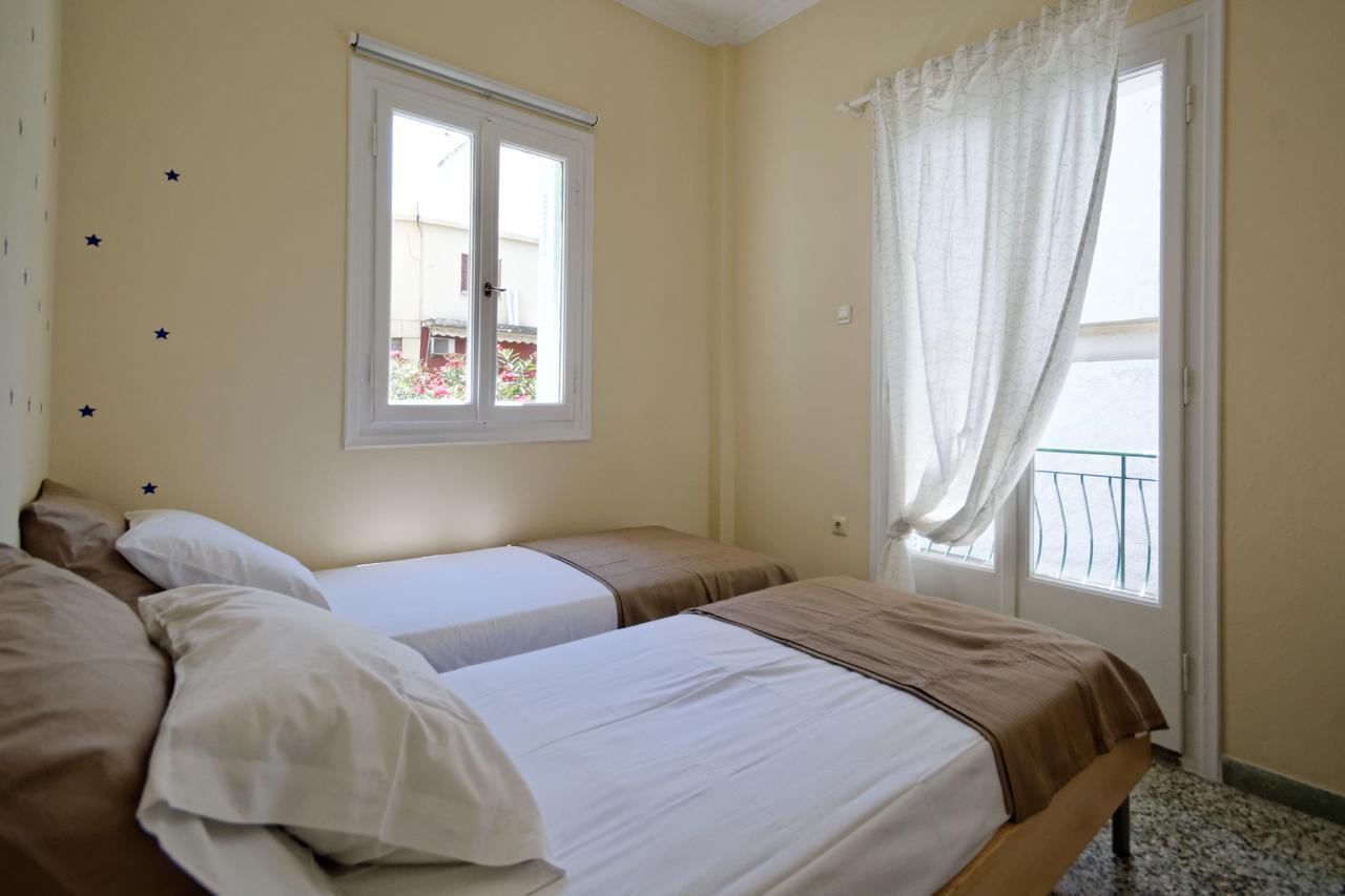 Kosta'S Cottage House Атина Екстериор снимка